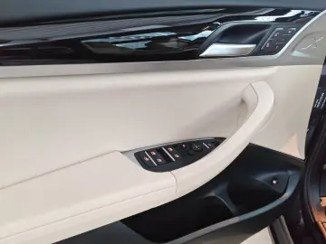 BMW X3 xDrive 30e PANO el.Sportsitz Memory LEDER