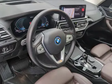 BMW X3 xDrive30e AHK LiveCockpitProf Head-Up Laser