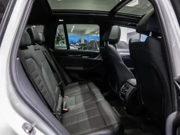 BMW X3 Impressive FACEL. PANO HUD 360  LED ACC NAVI