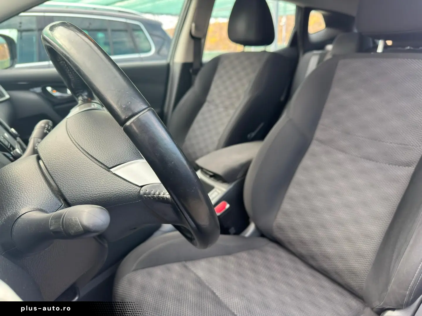 Nissan Qashqai 1 5 dCi  Acenta  2014