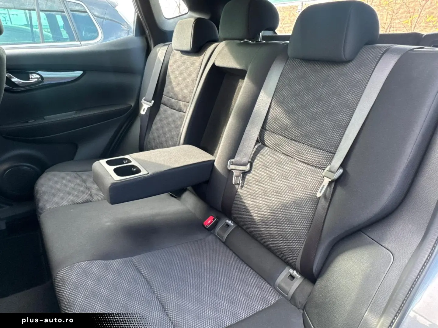 Nissan Qashqai 1 5 dCi  Acenta  2014