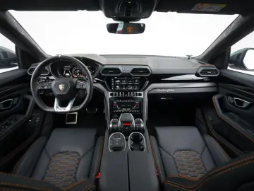 LAMBORGHINI Urus S 4.0 V8