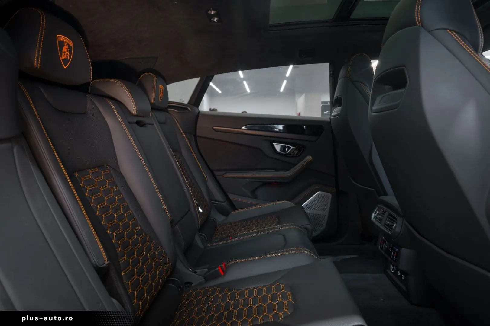 LAMBORGHINI Urus S 4.0 V8