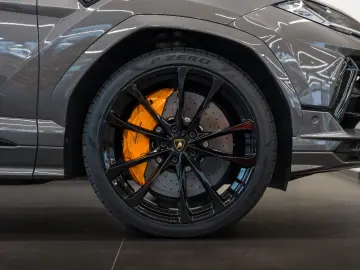LAMBORGHINI Urus S 4.0 V8