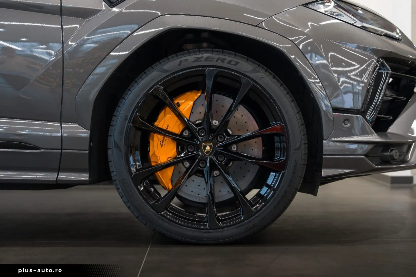 LAMBORGHINI Urus S 4.0 V8