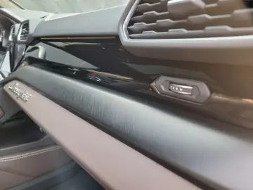 LAMBORGHINI Urus  S  4.0BiTurbo V8 HUD 23 ALU 360&ap&hellip;