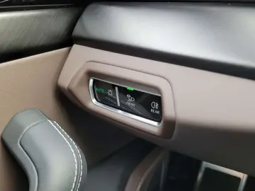 LAMBORGHINI Urus  S  4.0BiTurbo V8 HUD 23 ALU 360&ap&hellip;