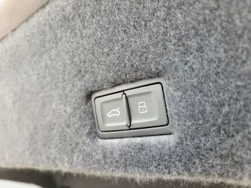 LAMBORGHINI Urus  S  4.0BiTurbo V8 HUD 23 ALU 360&ap&hellip;