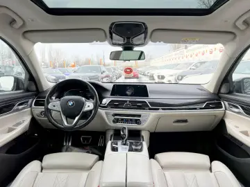 Bmw Seria-7 Gen-G11-G12-2015