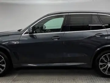 BMW X5 xDrive 45 e M SPORT PANO HUD 360 H&K MEMORY