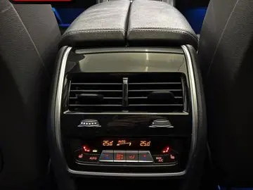 BMW X5 xDrive 45 e M SPORT PANO HUD 360 H&K MEMORY