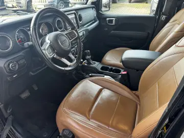 JEEP Gladiator Overland 4WD 22 Zoll Winde Stahlstoßst