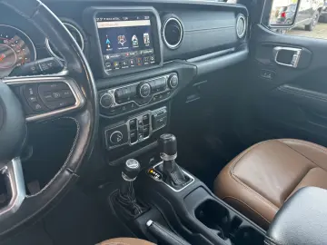 JEEP Gladiator Overland 4WD 22 Zoll Winde Stahlstoßst