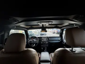 JEEP Gladiator Overland 4WD 22 Zoll Winde Stahlstoßst