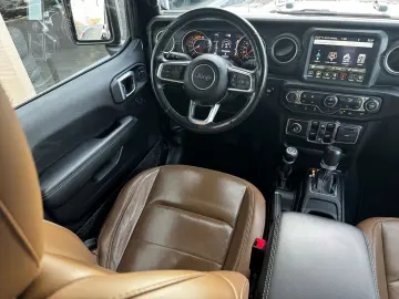 JEEP Gladiator Overland 4WD 22 Zoll Winde Stahlstoßst