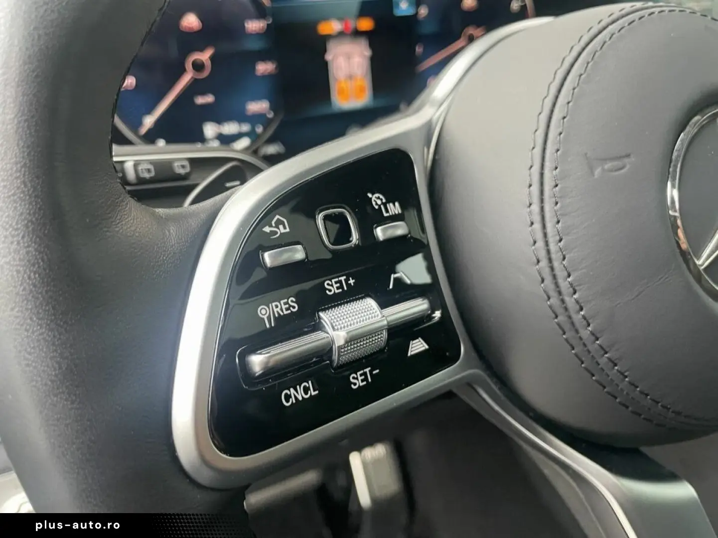 MERCEDES-BENZ Mercedes-Maybach GLS 600 First-Class