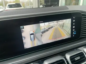 MERCEDES-BENZ Mercedes-Maybach GLS 600 First-Class