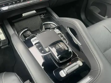 MERCEDES-BENZ Mercedes-Maybach GLS 600 First-Class