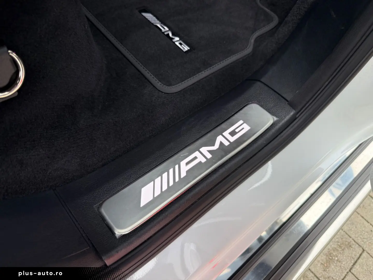 MERCEDES-BENZ G 63 AMG Performance-Paket  NIGHT-PAKET CARBON