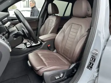 BMW X3 xDrive30d M-Sport NAV LASER AHK PANO