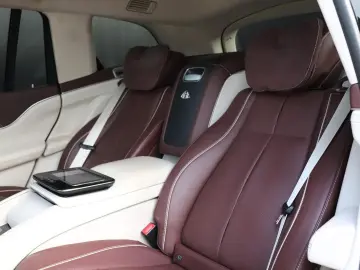 MERCEDES-BENZ GLS 600 Maybach 4MATIC Full Options
