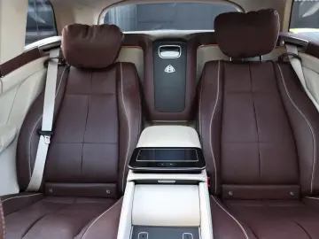 MERCEDES-BENZ GLS 600 Maybach 4MATIC Full Options