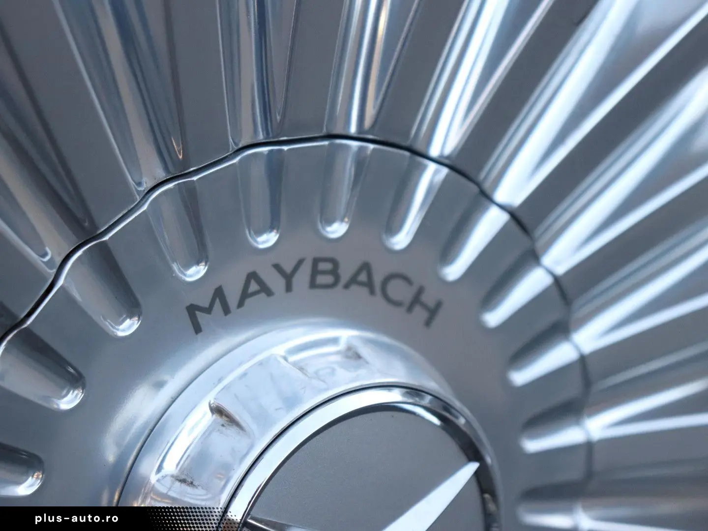 MERCEDES-BENZ GLS 600 Maybach 4MATIC Full Options