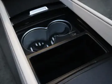 MERCEDES-BENZ GLS 600 Maybach 4MATIC Full Options