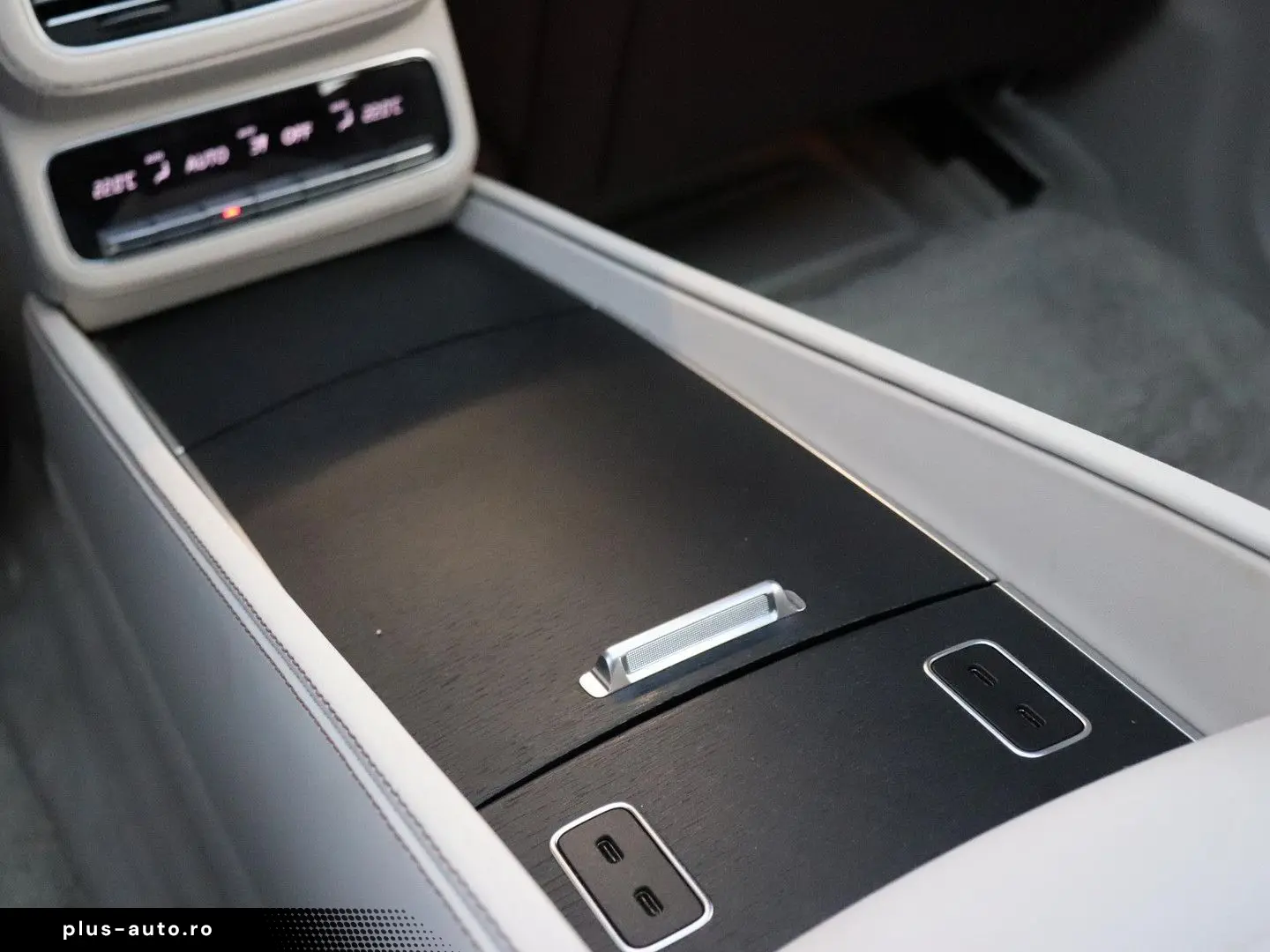 MERCEDES-BENZ GLS 600 Maybach 4MATIC Full Options