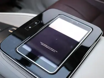 MERCEDES-BENZ GLS 600 Maybach 4MATIC Full Options