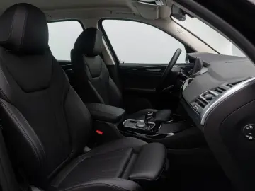 BMW X3 xD30e Sport HUD DAB Kamera