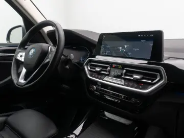 BMW X3 xD30e Sport HUD DAB Kamera