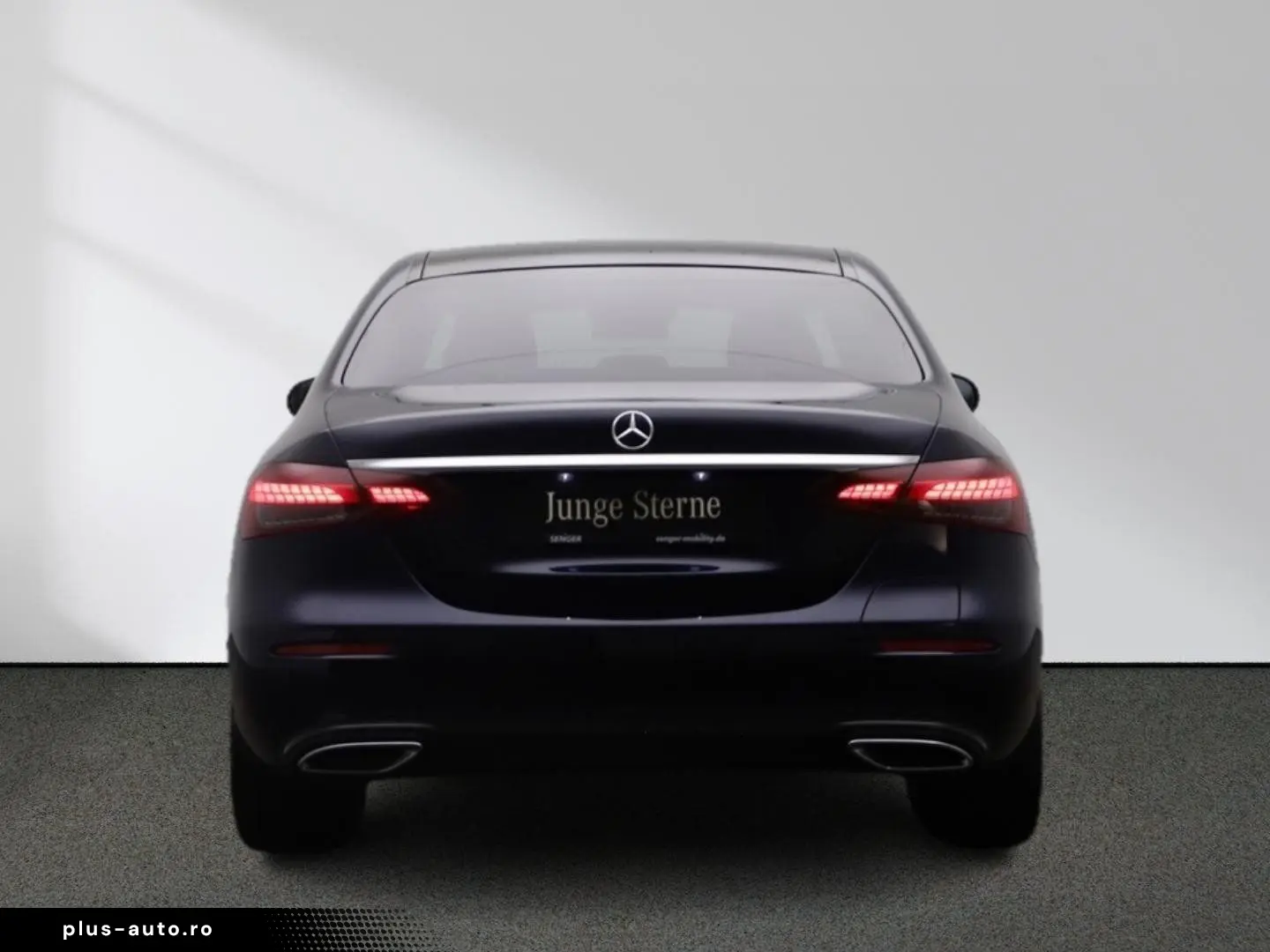 MERCEDES-BENZ E 300 de Avantgarde Distronic Pano Mul&hellip;