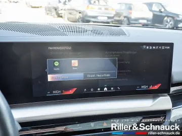 BMW 520d xDrive M-Sport HUD PANO ACC 360  STANDHZ