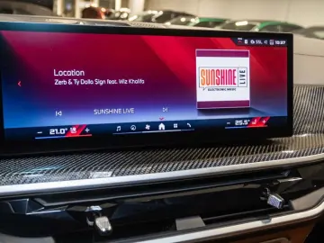 BMW X7 M60i AHK Leder HUD RFK e-Sitze Klimasitze LED