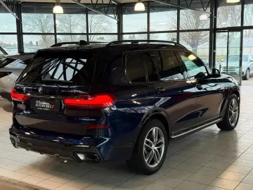 BMW X7 xDrive 40d M Sport Full Options