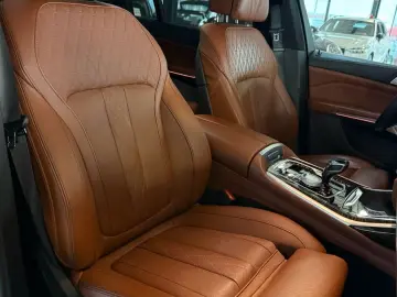 BMW X7 xDrive 40d M Sport Full Options