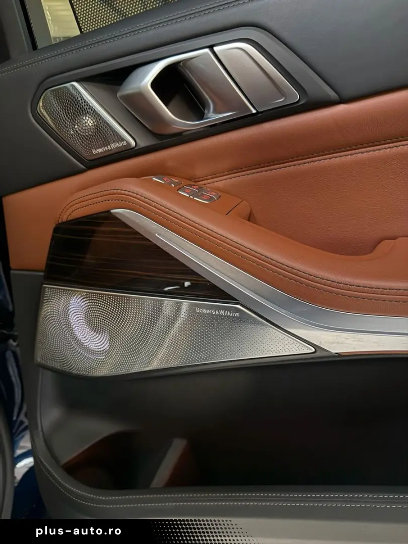 BMW X7 xDrive 40d M Sport Full Options