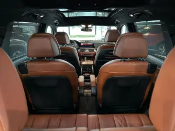 BMW X7 xDrive 40d M Sport Full Options