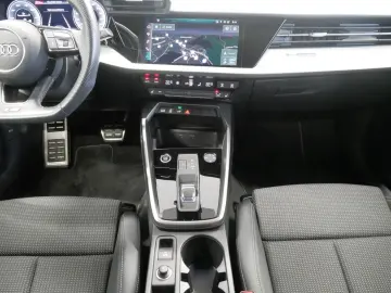 AUDI A3 Sportback 40 TFSI e S tro. S line LED virt. C