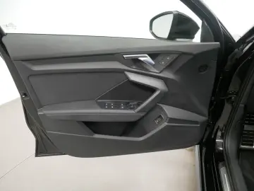 AUDI A3 Sportback 40 TFSI e S tro. S line LED virt. C