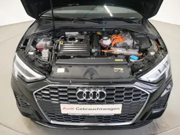 AUDI A3 Sportback 40 TFSI e S tro. S line LED virt. C