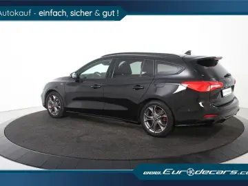 FORD Focus Turnier ST-Line  1.Hand T-Leder Navi SHZ