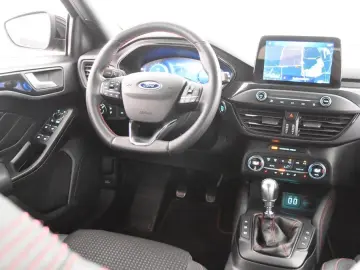 FORD Focus Turnier ST-Line  1.Hand T-Leder Navi SHZ