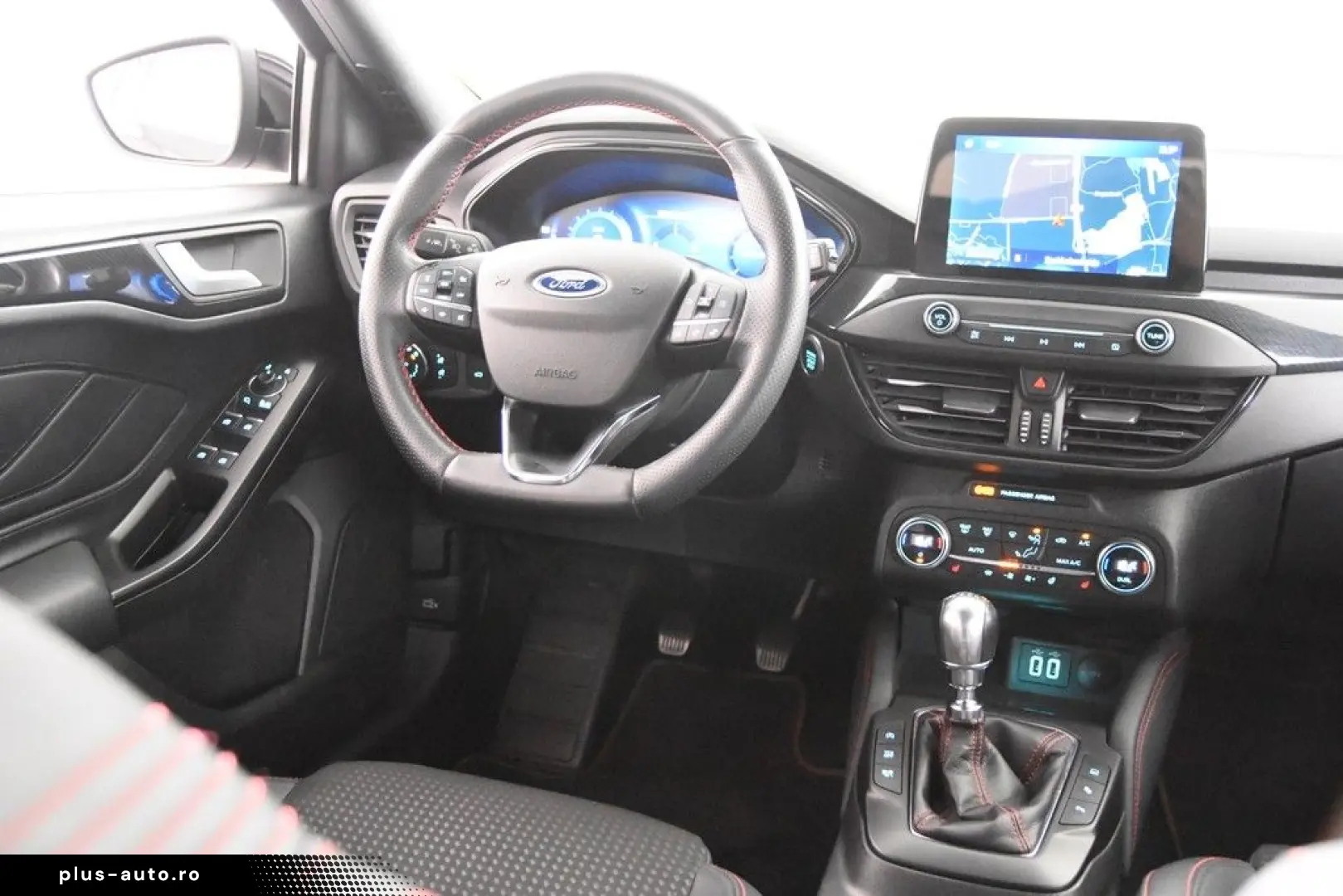 FORD Focus Turnier ST-Line  1.Hand T-Leder Navi SHZ