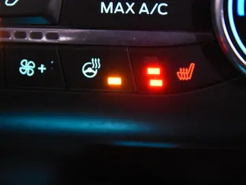 FORD Focus Turnier ST-Line  1.Hand T-Leder Navi SHZ