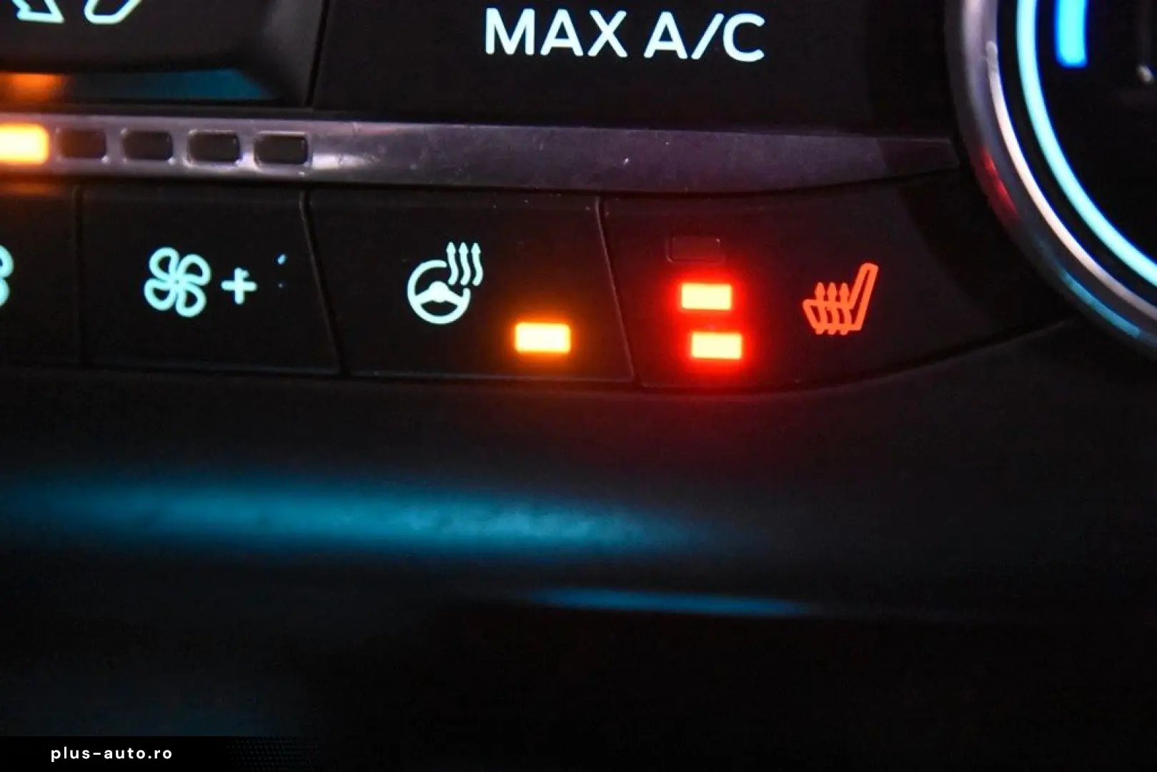 FORD Focus Turnier ST-Line  1.Hand T-Leder Navi SHZ