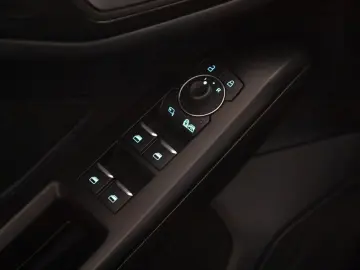 FORD Focus Turnier ST-Line  1.Hand T-Leder Navi SHZ