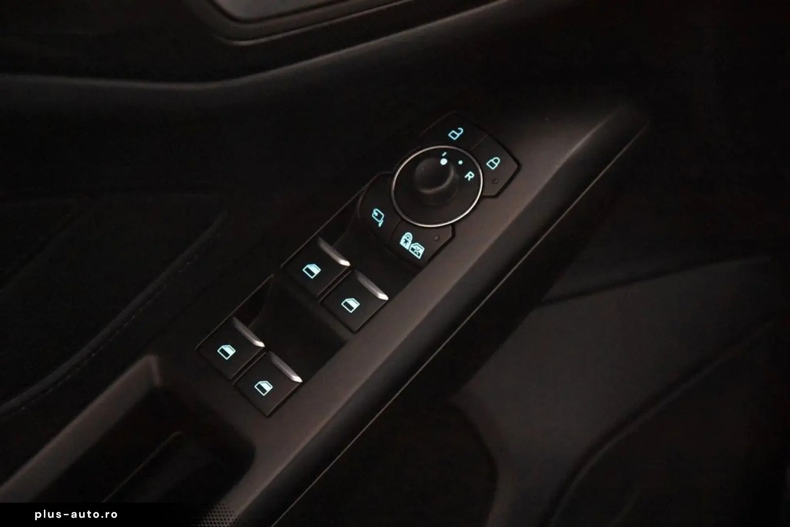 FORD Focus Turnier ST-Line  1.Hand T-Leder Navi SHZ