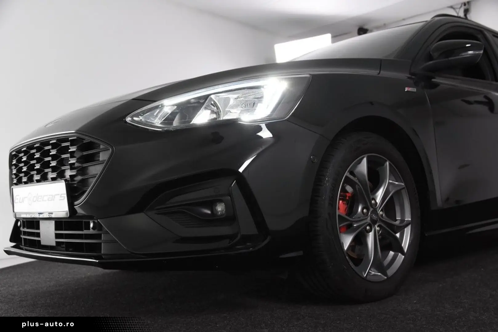 FORD Focus Turnier ST-Line  1.Hand T-Leder Navi SHZ